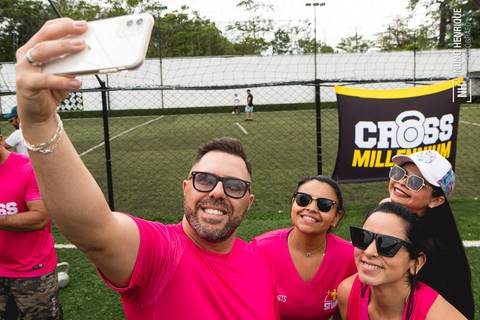 Fotos do aulão especial de Outubro Rosa do Cross Millennium na Arena Ideia & Luz Esportes.'