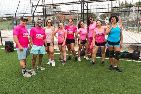 Fotos do aulão especial de Outubro Rosa do Cross Millennium na Arena Ideia & Luz Esportes.'