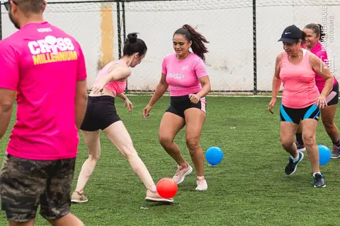 Fotos do aulão especial de Outubro Rosa do Cross Millennium na Arena Ideia & Luz Esportes.'