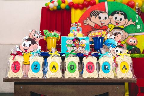 Foto do aniversário da Izadora no Buffet Happy Face em São Paulo com o tema da Turma da Mônica.'