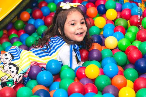 Foto do aniversário da Izadora no Buffet Happy Face em São Paulo com o tema da Turma da Mônica.'