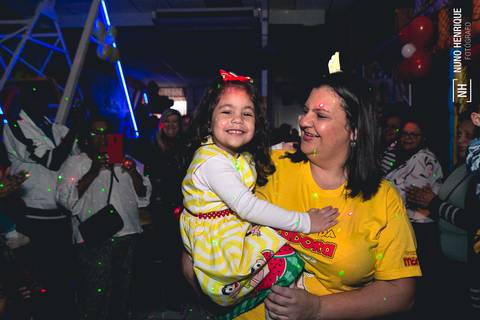 Foto do aniversário da Izadora no Buffet Happy Face em São Paulo com o tema da Turma da Mônica.'