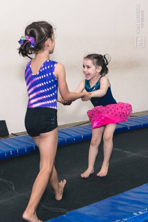 Foto da festa de aniversário da Laura na Academia de Ginástica Artística Yashi.'