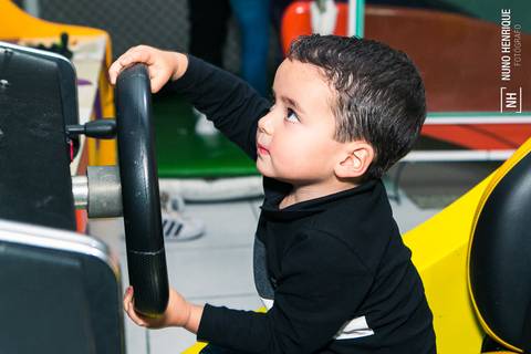 Foto da festa de aniversário de 3 anos do Miguel no Buffet Sabor da Alegria, em São Paulo.'