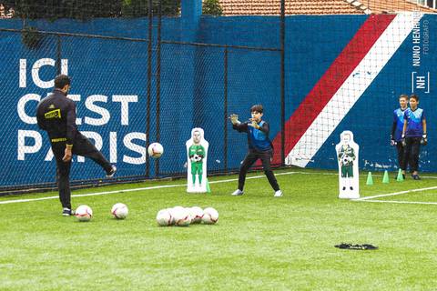Foto de treinamento de goleiro de futebol na Academia do Goleiro na BR Arena Laguna'