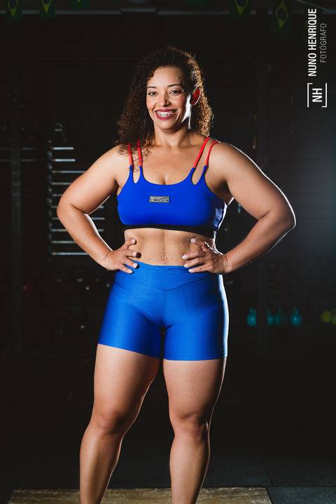 Foto ensaio fitness crossfit da Elisabeth Nery no Cross Training Evolution em Osasco.'