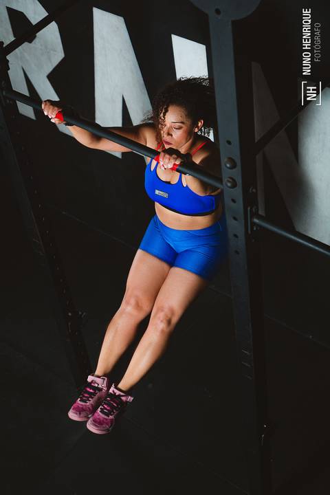 Foto ensaio fitness crossfit da Elisabeth Nery no Cross Training Evolution em Osasco.'