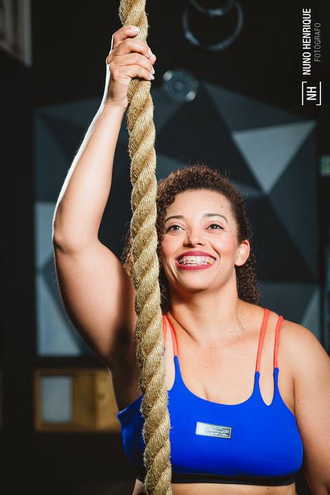 Foto ensaio fitness crossfit da Elisabeth Nery no Cross Training Evolution em Osasco.'