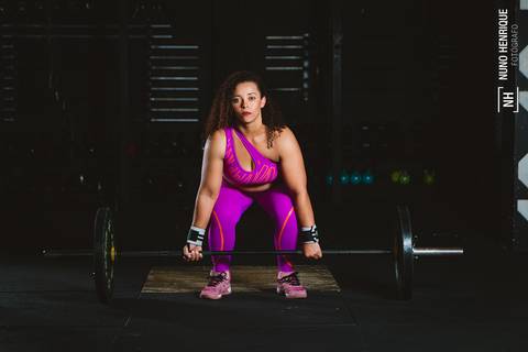 Foto ensaio fitness crossfit da Elisabeth Nery no Cross Training Evolution em Osasco.'