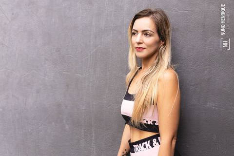 Foto de ensaio fitness da Dani Oliveira, realizado na Academia Inova Jardim, em Santo André.'