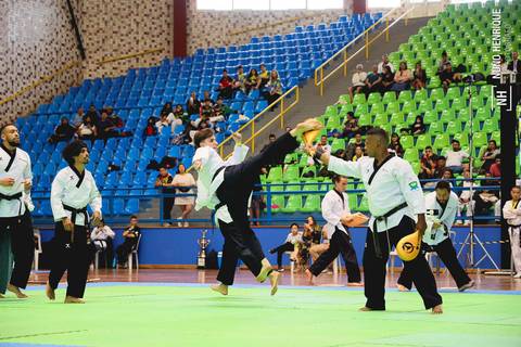Foto da Copa América de Taekwondo 2023 realizado na Instituição Religiosa Perfect Liberty, em Arujá/SP.'