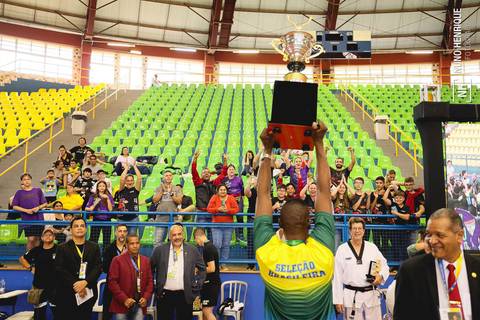 Foto da Copa América de Taekwondo 2023 realizado na Instituição Religiosa Perfect Liberty, em Arujá/SP.'