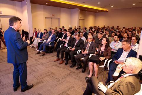 Fotografia corporativa do evento de lançamento de Edital ABDI e SPI para Tecnologias 4.0'