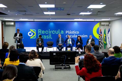 Fotografia do evento de lançamento dos Selos Recircula Brasil'