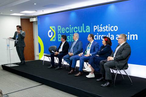 Fotografia do evento de lançamento dos Selos Recircula Brasil'