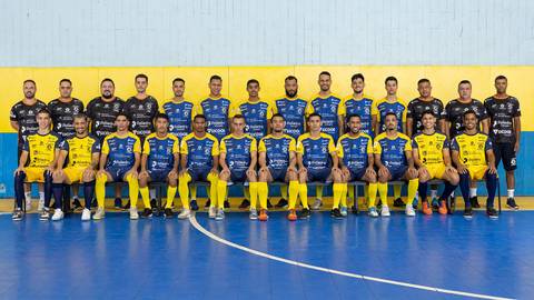 Retrato dos atletas do time de São José dos Campos durante o Media Day da LNF 2024'