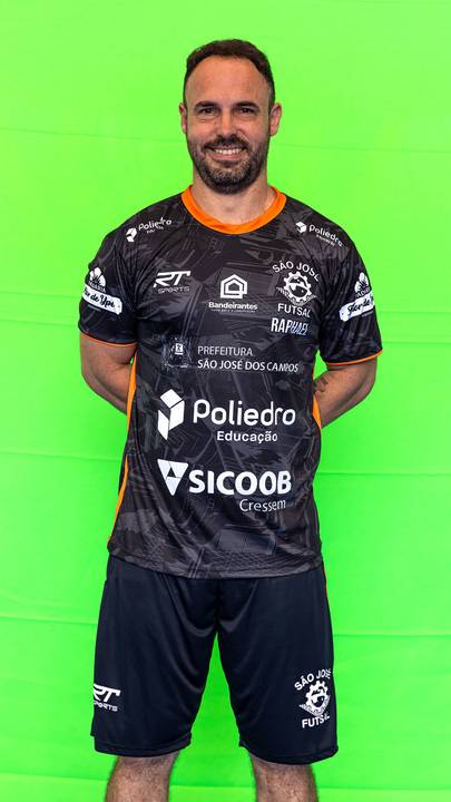 Retrato dos atletas do time de São José dos Campos durante o Media Day da LNF 2024'