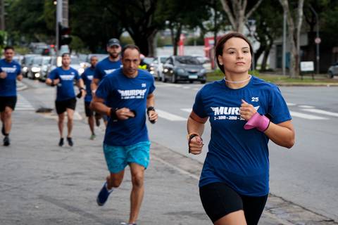 Fotografia de evento CrossFit registrando atletas durante o desafio Murph'