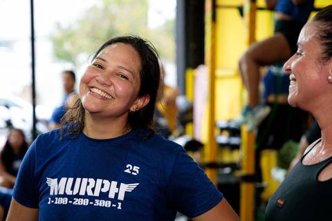 Fotografia de evento CrossFit registrando atletas durante o desafio Murph'