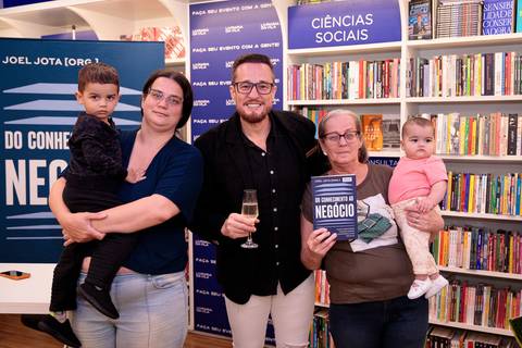 Evento da Buzz Editora com coautor do livro Do conhecimento ao negócio, Haroldo Mazzi, em São Paulo'