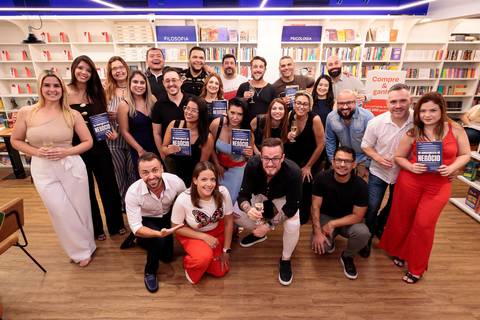Evento da Buzz Editora com coautor do livro Do conhecimento ao negócio, Haroldo Mazzi, em São Paulo'