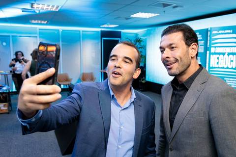 Evento de lançamento do livro Do conhecimento ao negócio organizado por Joel Jota'