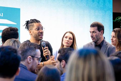 Evento de lançamento do livro Do conhecimento ao negócio organizado por Joel Jota'