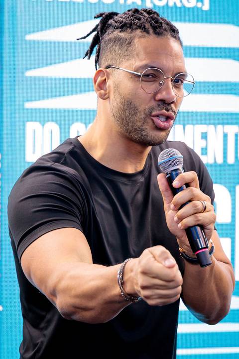 Evento de lançamento do livro Do conhecimento ao negócio organizado por Joel Jota'