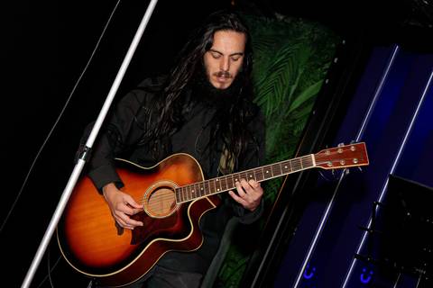 Evento de lançamento do livro O Código Humano com autores e convidados em São Paulo'