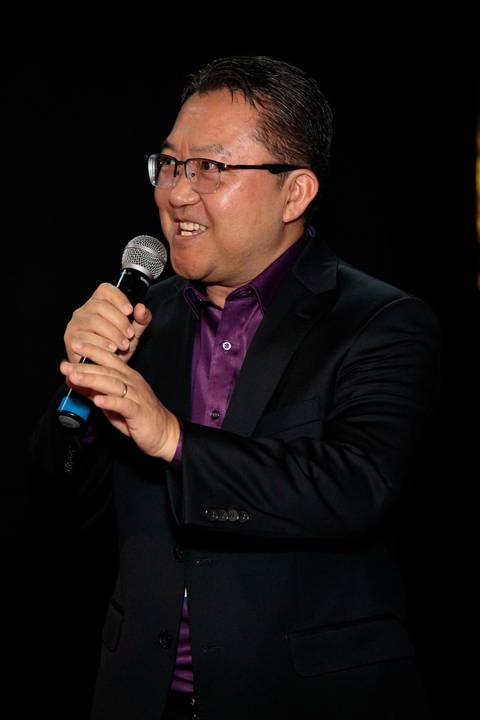 Evento de lançamento do livro O Código Humano com autores e convidados em São Paulo'