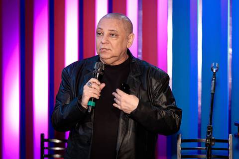 Sessão de autógrafos com Alby Azevedo durante lançamento do livro'