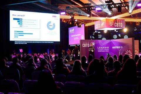 Apresentação de Vanessa Schrot durante congresso CBTD 2025 no Pro Magno'