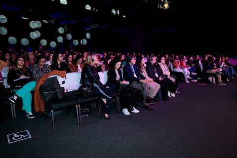Apresentação de Vanessa Schrot durante congresso CBTD 2025 no Pro Magno'