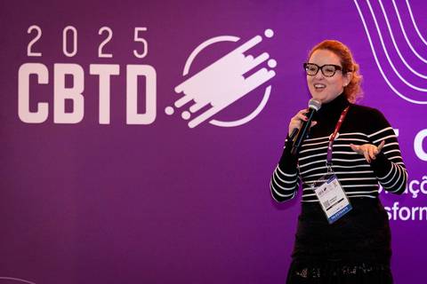 Apresentação de Vanessa Schrot durante congresso CBTD 2025 no Pro Magno'