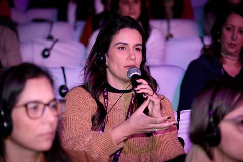 Apresentação de Vanessa Schrot durante congresso CBTD 2025 no Pro Magno'