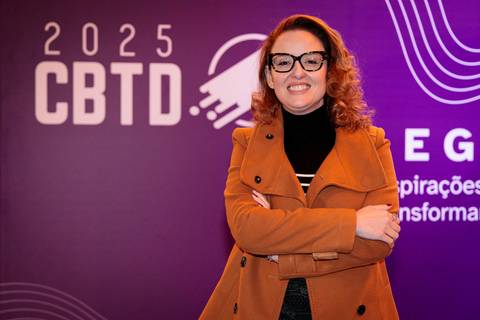 Apresentação de Vanessa Schrot durante congresso CBTD 2025 no Pro Magno'