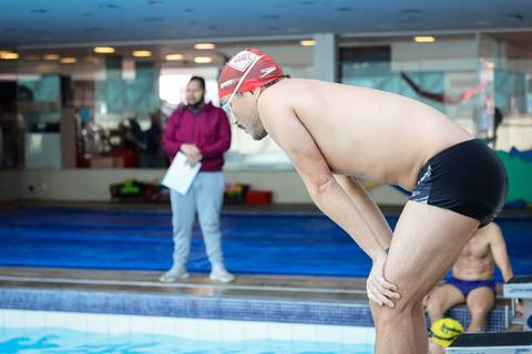 Alunos participam de competição de natação na Academia Inova'