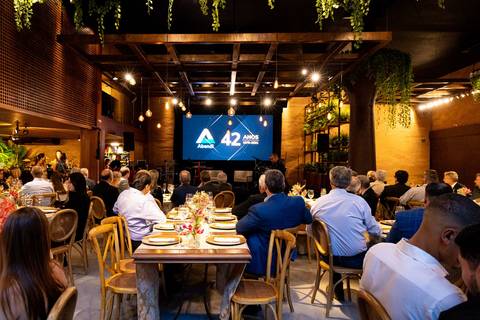 Celebração dos 45 anos da Abendi realizada na Casa Noma em São Paulo'