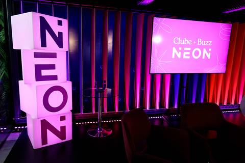 Palco do evento de lançamento do selo NEON'