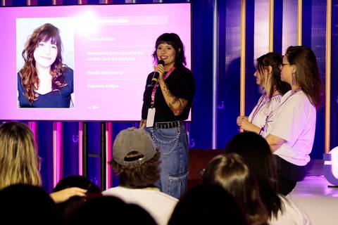 Evento de lançamento do selo NEON da Buzz Editora'