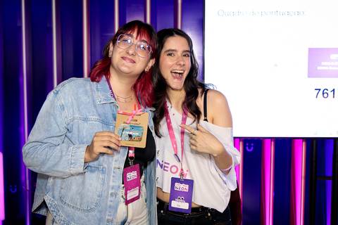 Evento de lançamento do selo NEON da Buzz Editora'