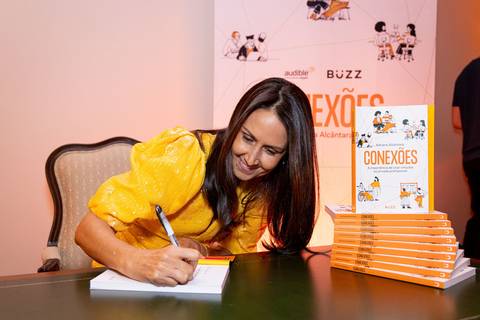 Evento de lançamento do livro Conexões na Casa Sodré Santoro'