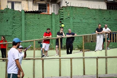 Partida de pickleball na Mixed Double Sports no bairro do Ipiranga'