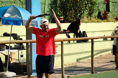 Partida de pickleball na Mixed Double Sports no bairro do Ipiranga'