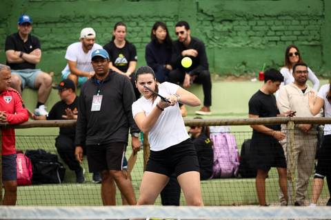 Partida de pickleball na Mixed Double Sports no bairro do Ipiranga'
