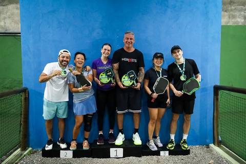 Partida de pickleball na Mixed Double Sports no bairro do Ipiranga'