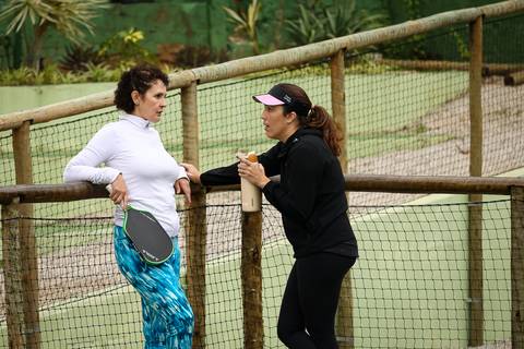 Partida de pickleball na Mixed Double Sports no bairro do Ipiranga'