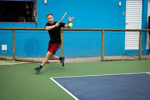 Partida de pickleball na Mixed Double Sports no bairro do Ipiranga'