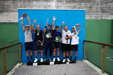 Partida de pickleball na Mixed Double Sports no bairro do Ipiranga'