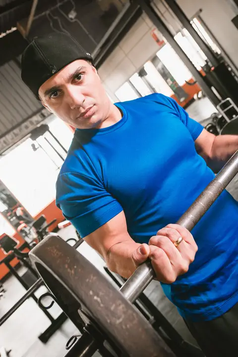 Ensaio fitness com o personal trainer Fernando Garcia na Academia No Limit em São Paulo.'